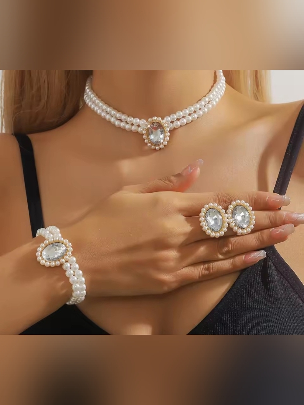 Pearl and Crystal Choker Necklace with Matching Bracelet and Earrings